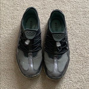 Ecco // Running Shoes